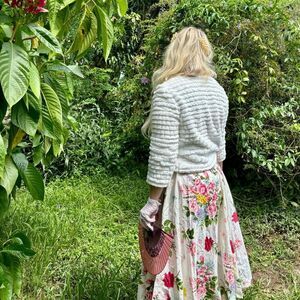 NWOT white faux fur jacket clasps at collar 3/4 sleeve~